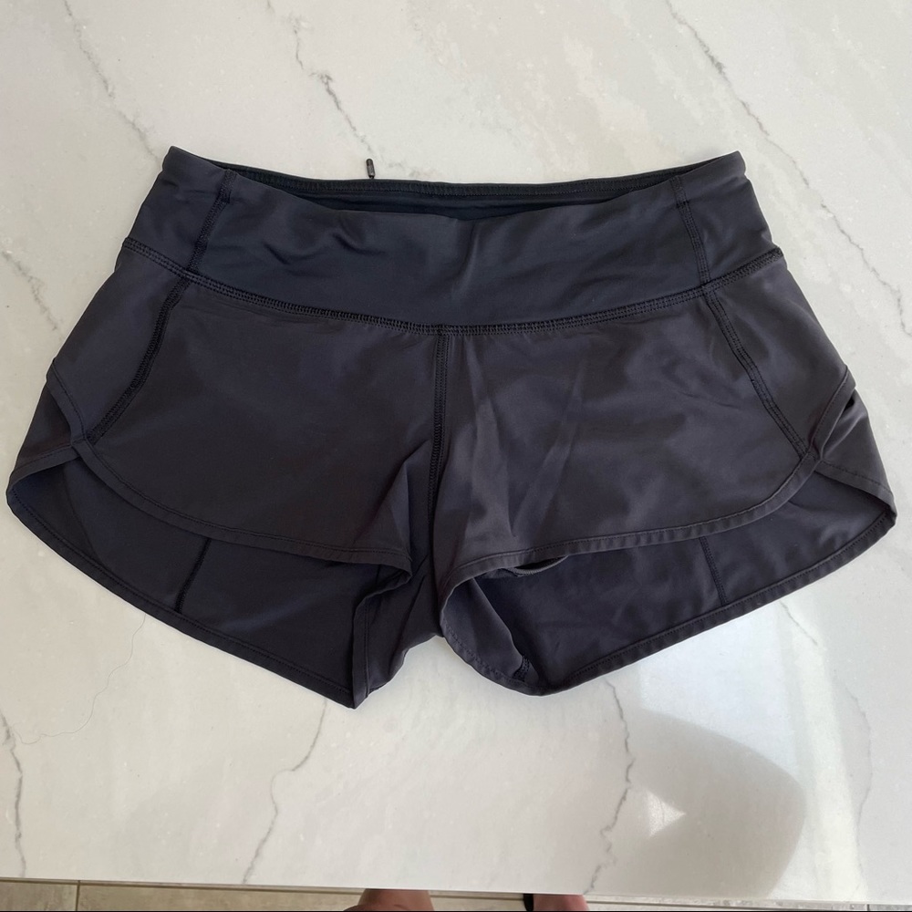 Lululemon running shorts size 4